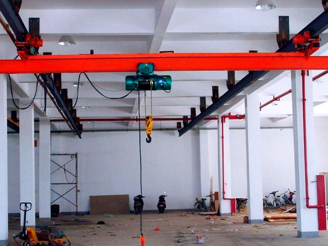 lx型電動(dòng)單梁懸掛起重機(jī)